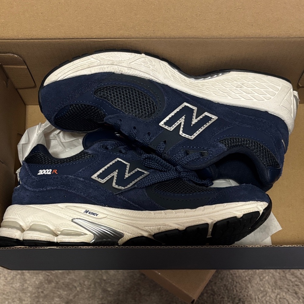 New Balance Dark Blue and White Running Shoes